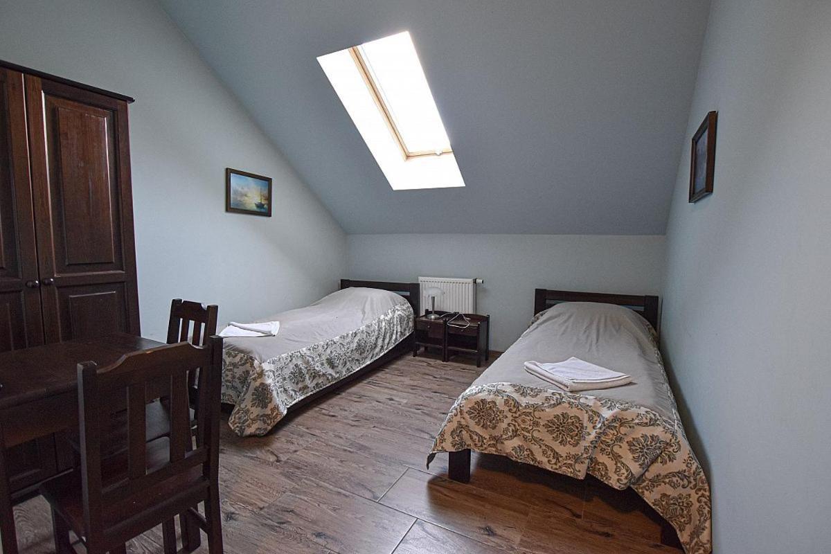 Osrodek Bialy Lew Bed and Breakfast Wojciechow  Buitenkant foto