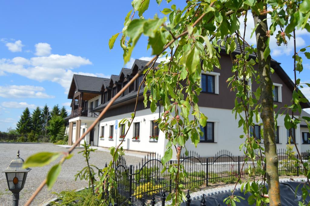 Osrodek Bialy Lew Bed and Breakfast Wojciechow  Buitenkant foto