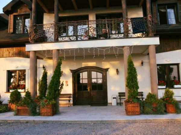Osrodek Bialy Lew Bed and Breakfast Wojciechow  Buitenkant foto